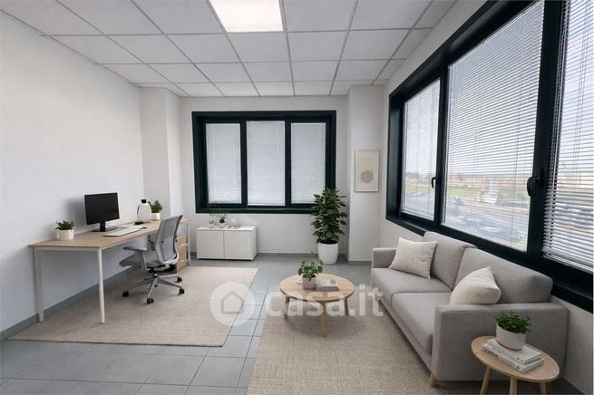 Ufficio in commerciale in Via del Consorzio 41