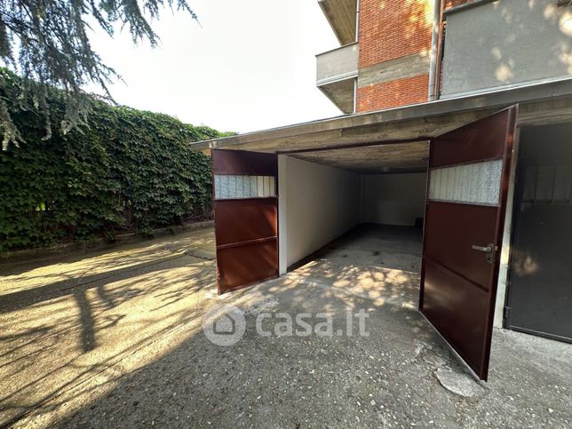 Garage/posto auto in residenziale in Via Brigata Pavia