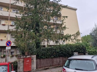 Appartamento in residenziale in Via Luigi Federico Menabrea 8