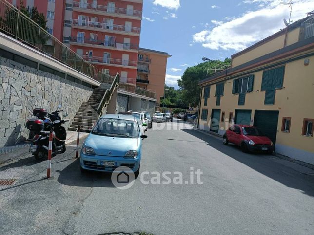 Garage/posto auto in residenziale in Via Cesare Festa