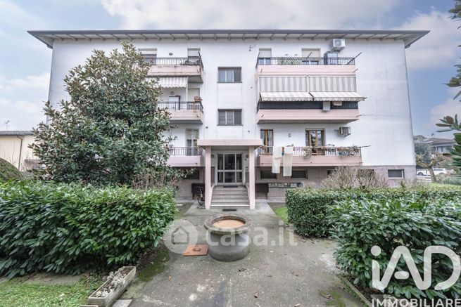 Appartamento in residenziale in Via Prov. Circonvallazione 114