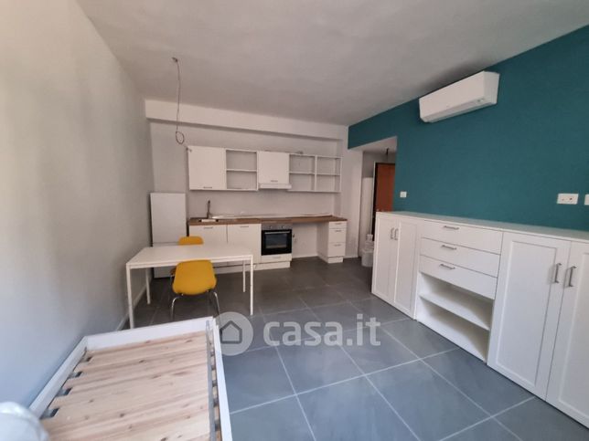 Appartamento in residenziale in Via Camillo Ugoni 16