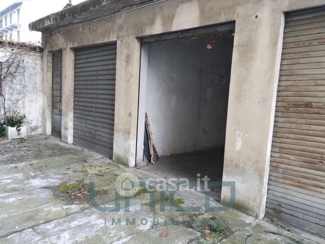 Garage/posto auto in residenziale in Via Isonzo 38