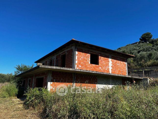 Villa in residenziale in Via Cà Sottane