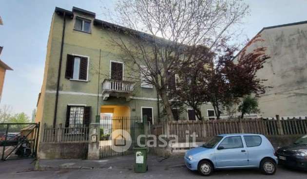 Appartamento in residenziale in Via Privata Alessandro Scanini 56