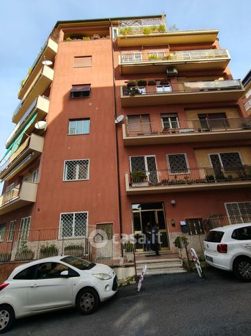 Appartamento in residenziale in Via Emilio Repossi 20
