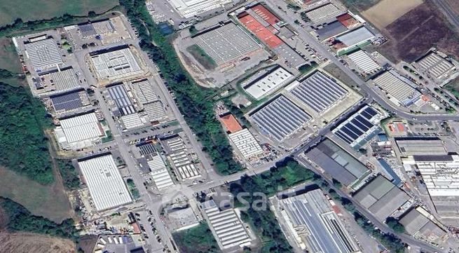 Ufficio in commerciale in Via Pian della Fonda