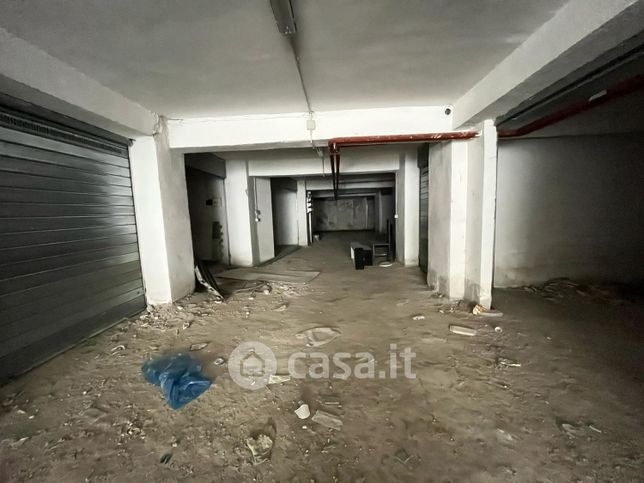 Garage/posto auto in residenziale in Via Giovanni Linguiti 20