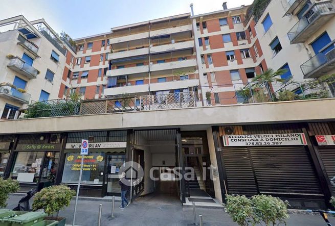 Appartamento in residenziale in Via Giacinto Bruzzesi 25