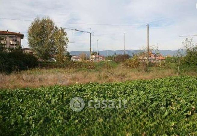 Terreno edificabile in residenziale in Via Castelnuovo