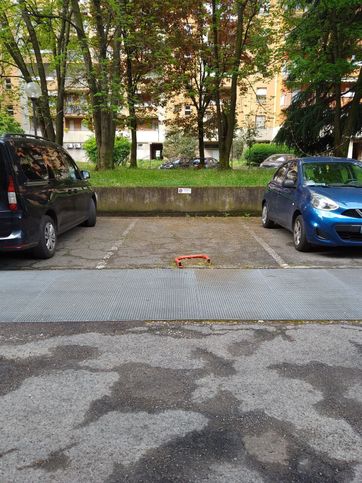 Garage/posto auto in residenziale in Via Emilio Lussu 3