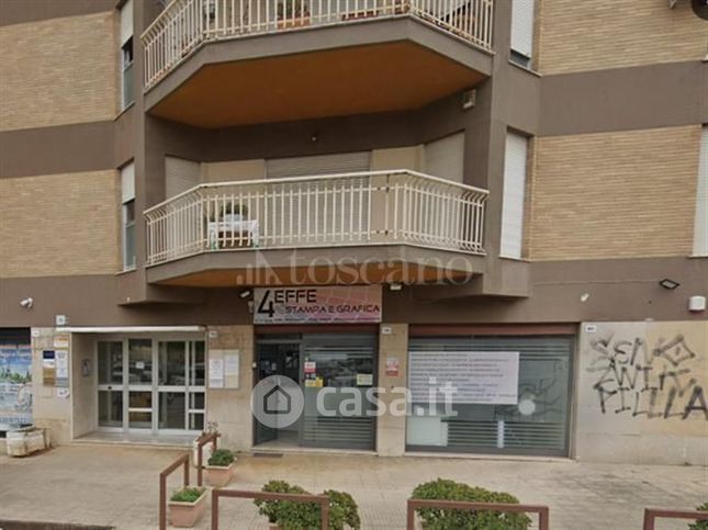 Ufficio in commerciale in Via Sardegna