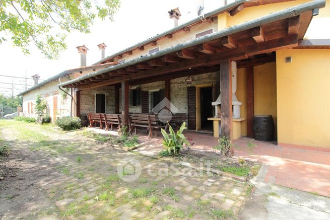 Casa indipendente in residenziale in Via Marosticana 330