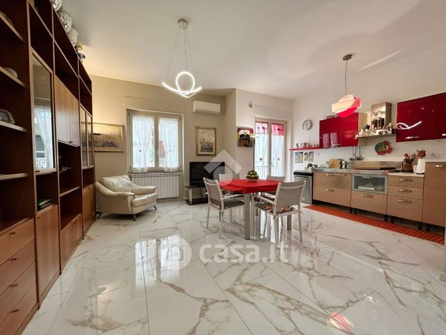 Appartamento in residenziale in Via Bartolomeo Eustachio 7