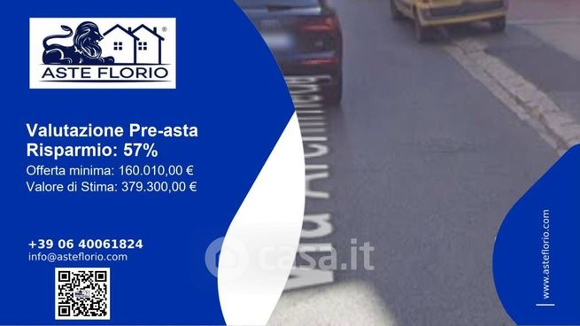 Capannone in commerciale in Via Archimede