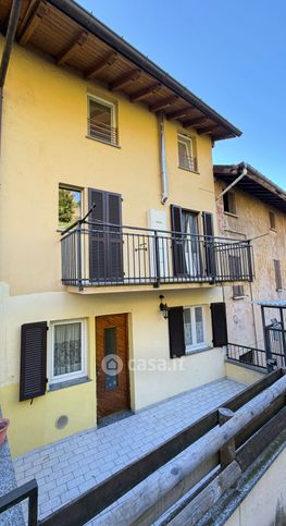 Casa indipendente in residenziale in Piazza Tolini