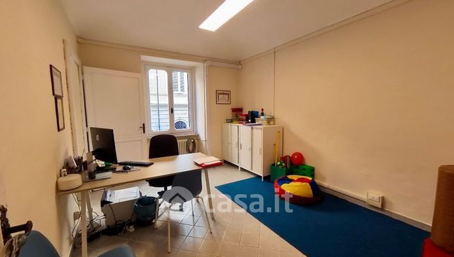 Ufficio in commerciale in Via San Secondo 3