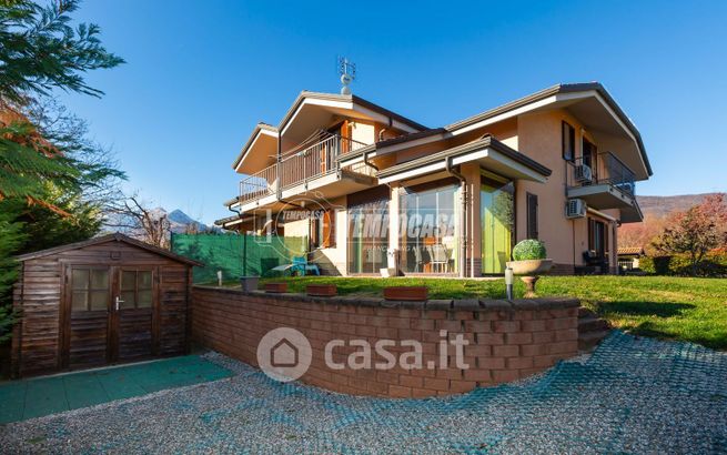 Villa in residenziale in 