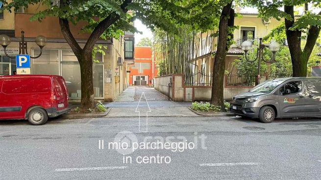 Garage/posto auto in residenziale in Viale San Marco 30