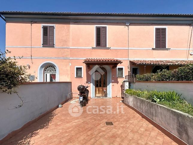 Casa indipendente in residenziale in Via delle Bocchette 13