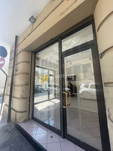 Negozio/locale commerciale in commerciale in Via G. Verdi 3