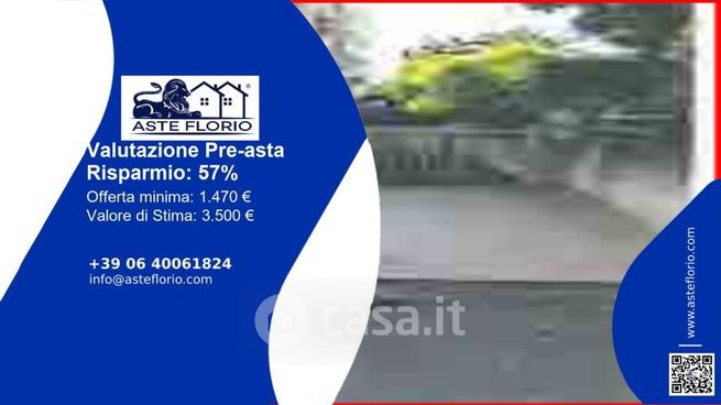 Box/posto auto in residenziale in Via dei Ludi