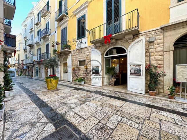 Attivitã /licenza (con o senza mura) in commerciale in Via Zanardelli 27