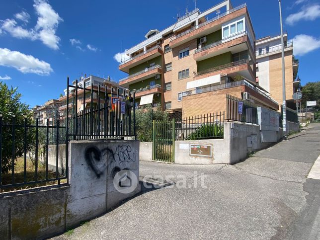 Box/posto auto in residenziale in Via Tommaso Zigliara 7