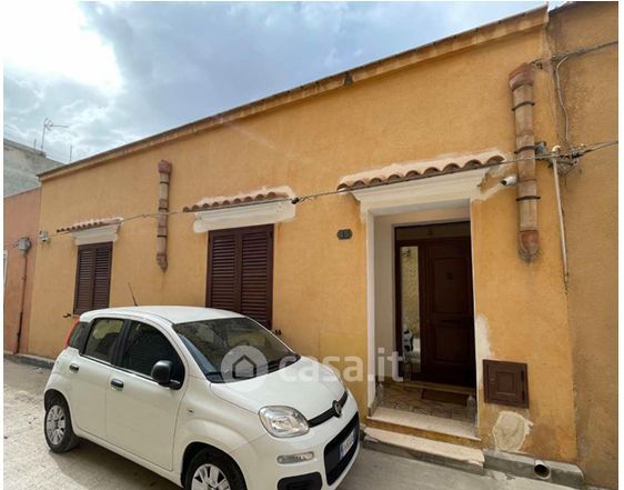 Appartamento in residenziale in Via degli Argonauti 15
