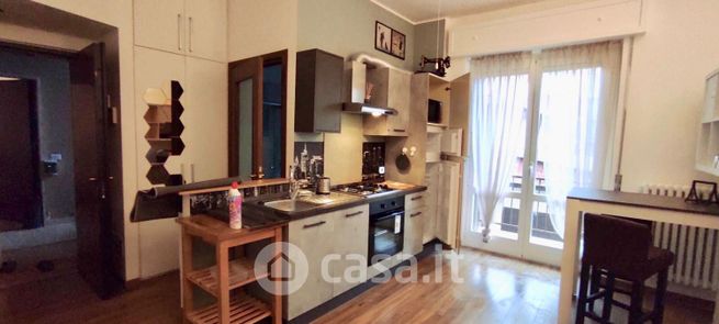 Appartamento in residenziale in Viale A. Manzoni 26