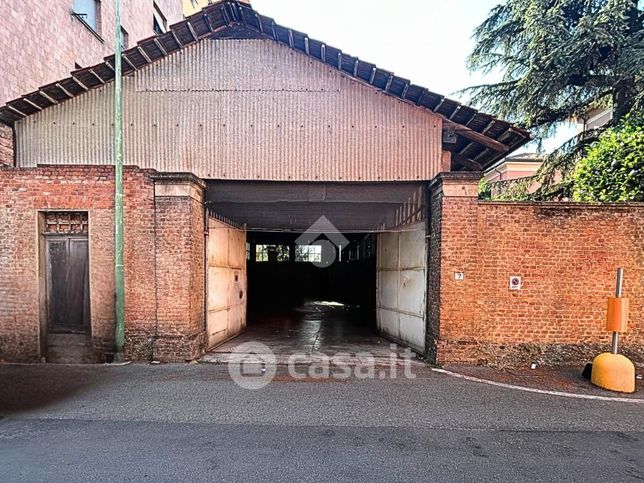 Capannone in commerciale in Via Monte Grappa 7
