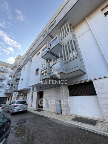 Appartamento in residenziale in Via Taranto 87