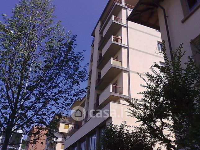 Ufficio in commerciale in Via di Novoli