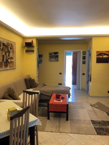 Appartamento in residenziale in Via Salernitano