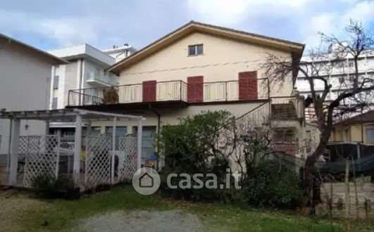 Appartamento in residenziale in Via Lucio Apuleio 10