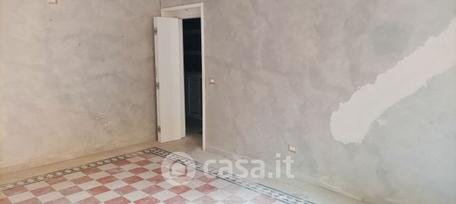 Ufficio in commerciale in Via Ovidio