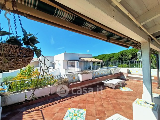 Appartamento in residenziale in Litoranea 7