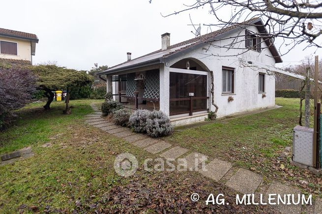 Casa indipendente in residenziale in Via Vittorio Emanuele II