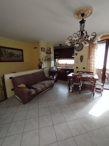 Appartamento in residenziale in Viale dei Mille 83