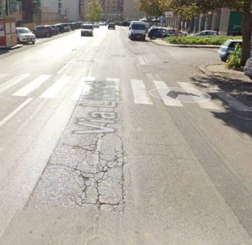 Box/posto auto in residenziale in Via Leonida Bissolati