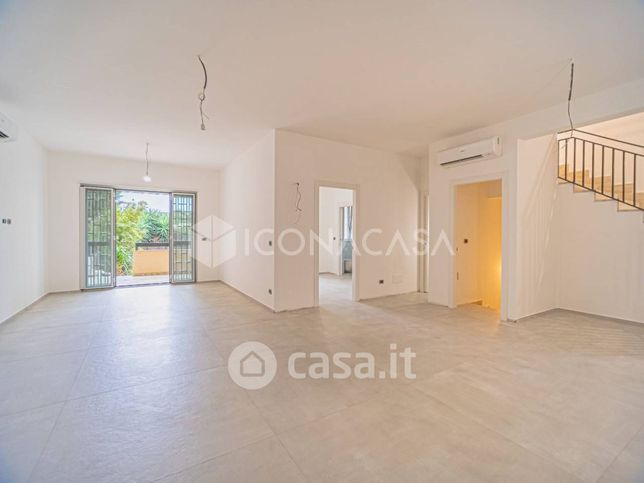 Villetta a schiera in residenziale in Via Pitagora