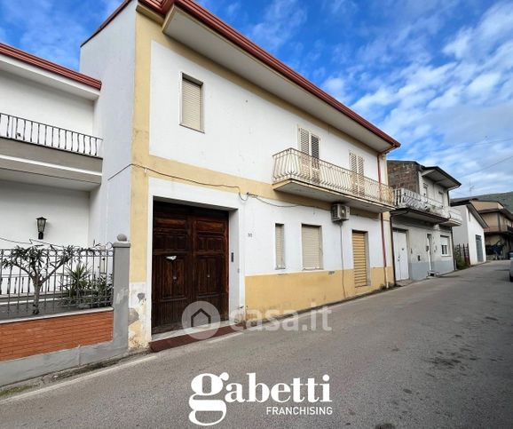 Casa indipendente in residenziale in Via Colonnello Luigi Vito