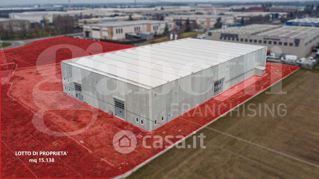 Capannone in commerciale in Via Cagliari 5