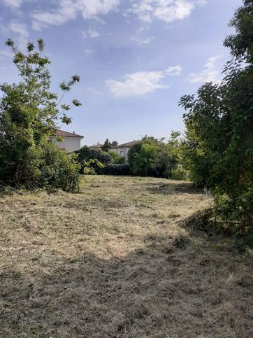 Terreno agricolo in commerciale in Via Edmondo de Amicis Arena Metato