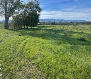 Terreno agricolo in commerciale in Via Giuseppe Di Vittorio