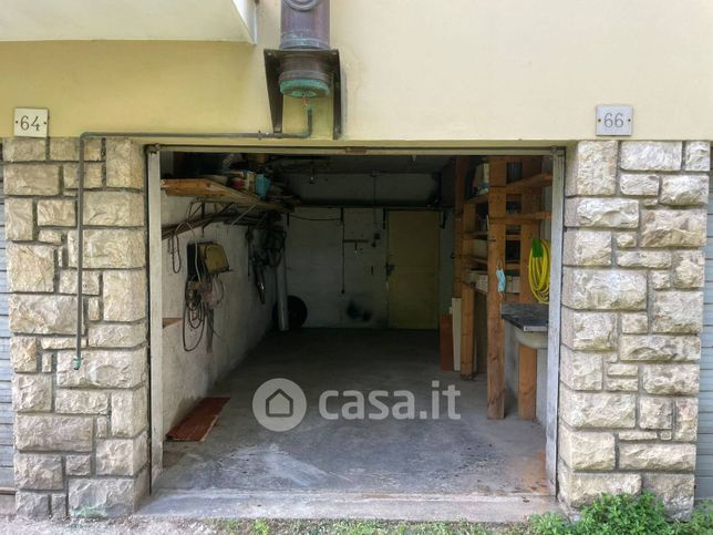 Garage/posto auto in residenziale in Via Vincenzo Bellini