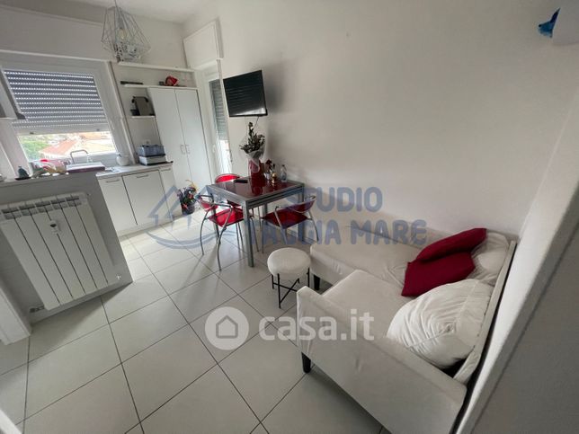 Appartamento in residenziale in Via della Stazione