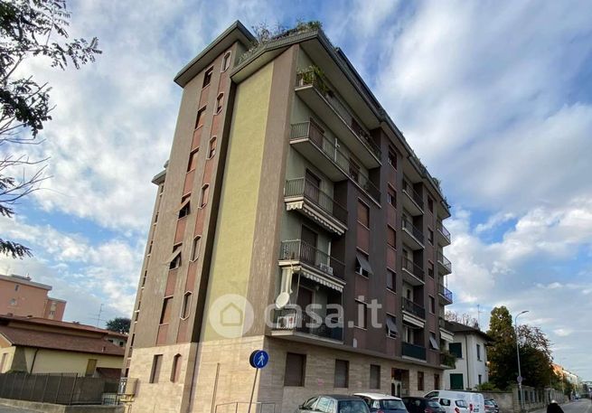 Ufficio in commerciale in Via Solferino