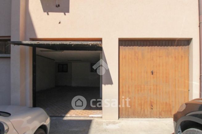 Capannone in commerciale in Via Toscana 1