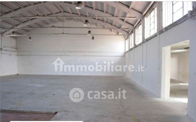 Capannone in commerciale in Tiburtina